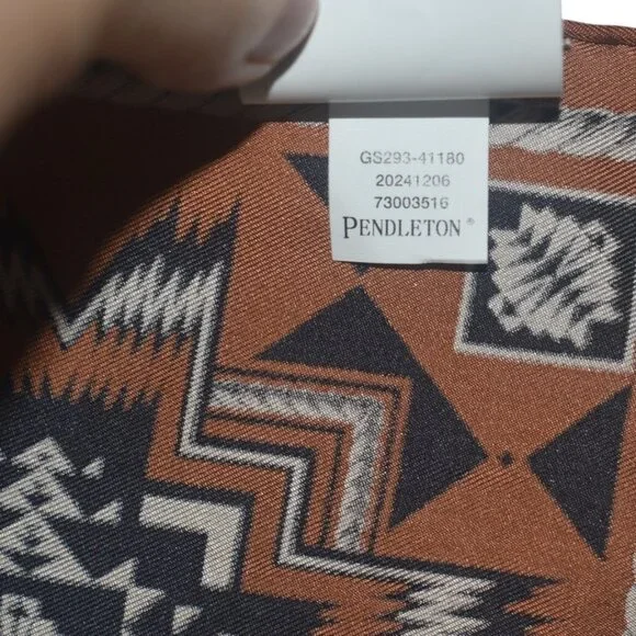 Pendleton Herd of Horses Silk Square Scarf Western Southwest 34x34 - Picture 6 of 9